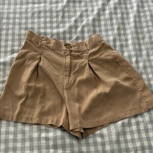 Zara Front Pleat Tencel Elastic Back Safari Khaki Vibe Shorts USA Small